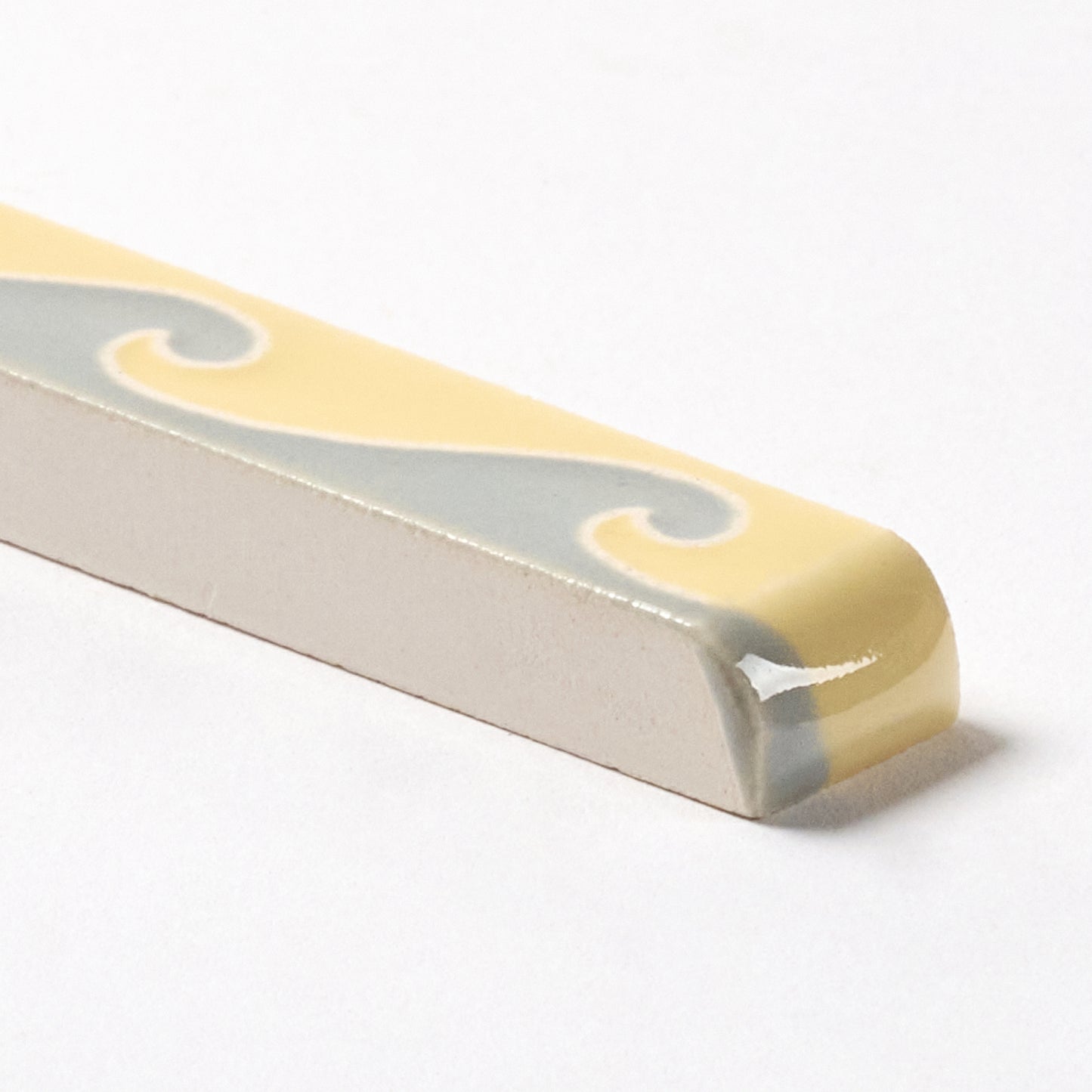 1920s American Encaustic Yellow & Gray Wave Trim Tile, 114 Pc Set - 57 Linear Feet Total