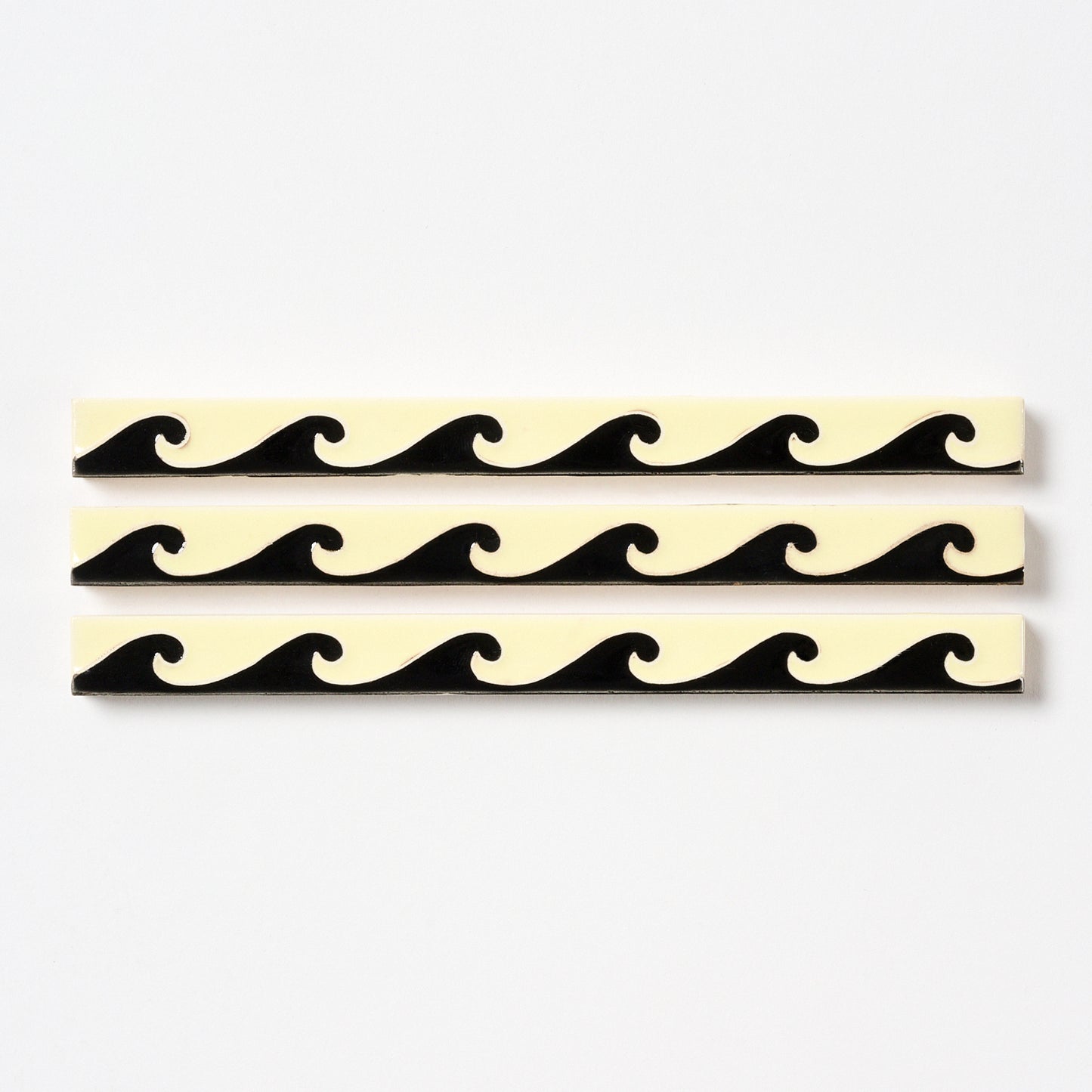1920s American Encaustic Black & Yellow Wave Trim Tile, 36 Pc Set - 18 Linear Feet Total