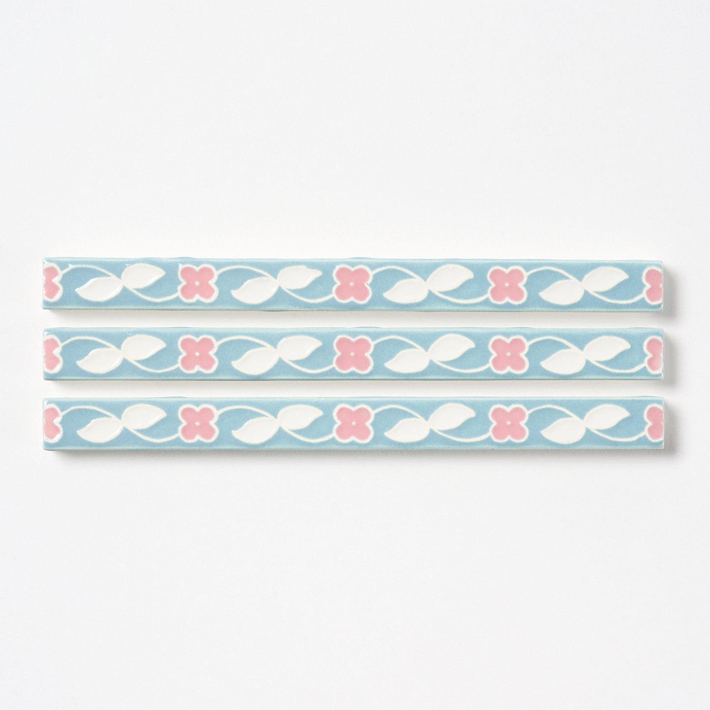 1920s American Encaustic Pink & Blue Vine Trim Tile, 41 Pc Set - 20.5 Linear Feet Total