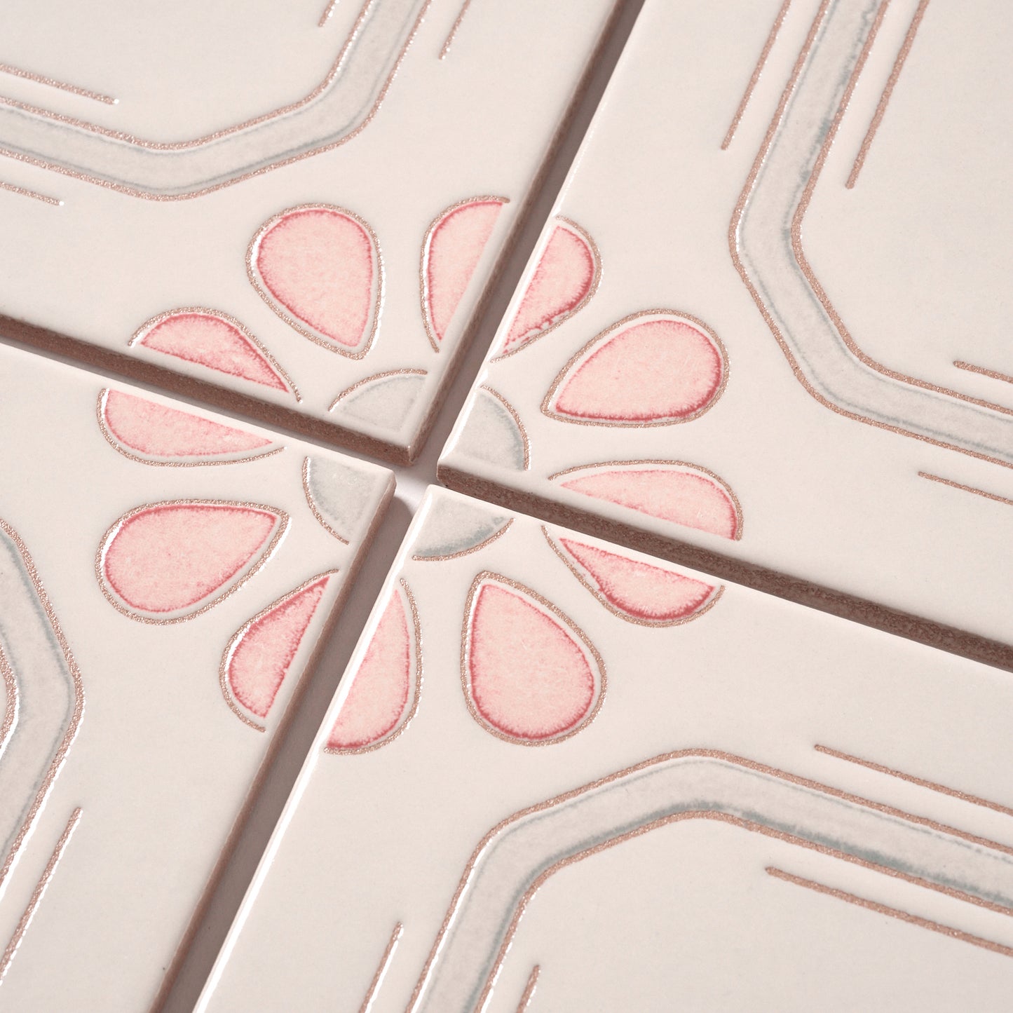 1980s "Rhode Island" Italian Floral Floor Tile, 180 Sq Ft Available - 18 Sq Ft Per Box