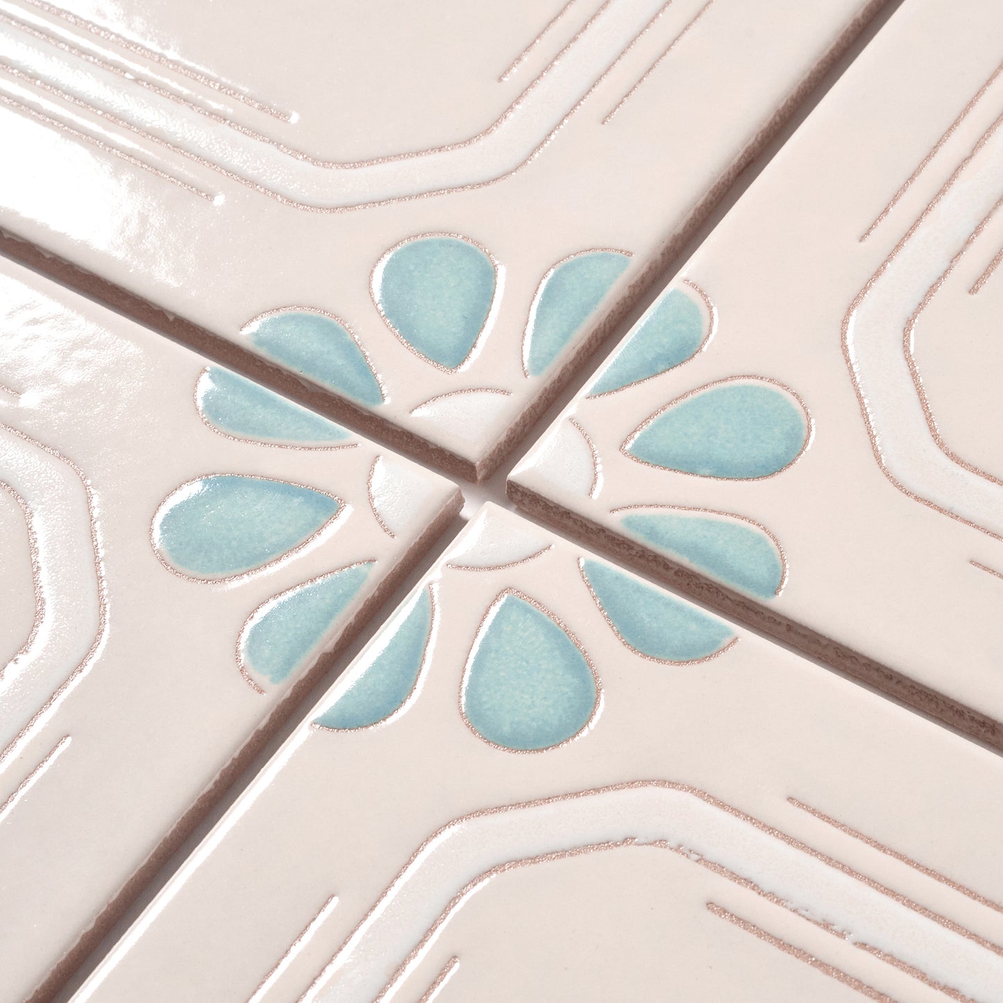 1980s "Connecticut" Italian Floral Floor Tile, 1116 Sq Ft Available - 18 Sq Ft Per Box