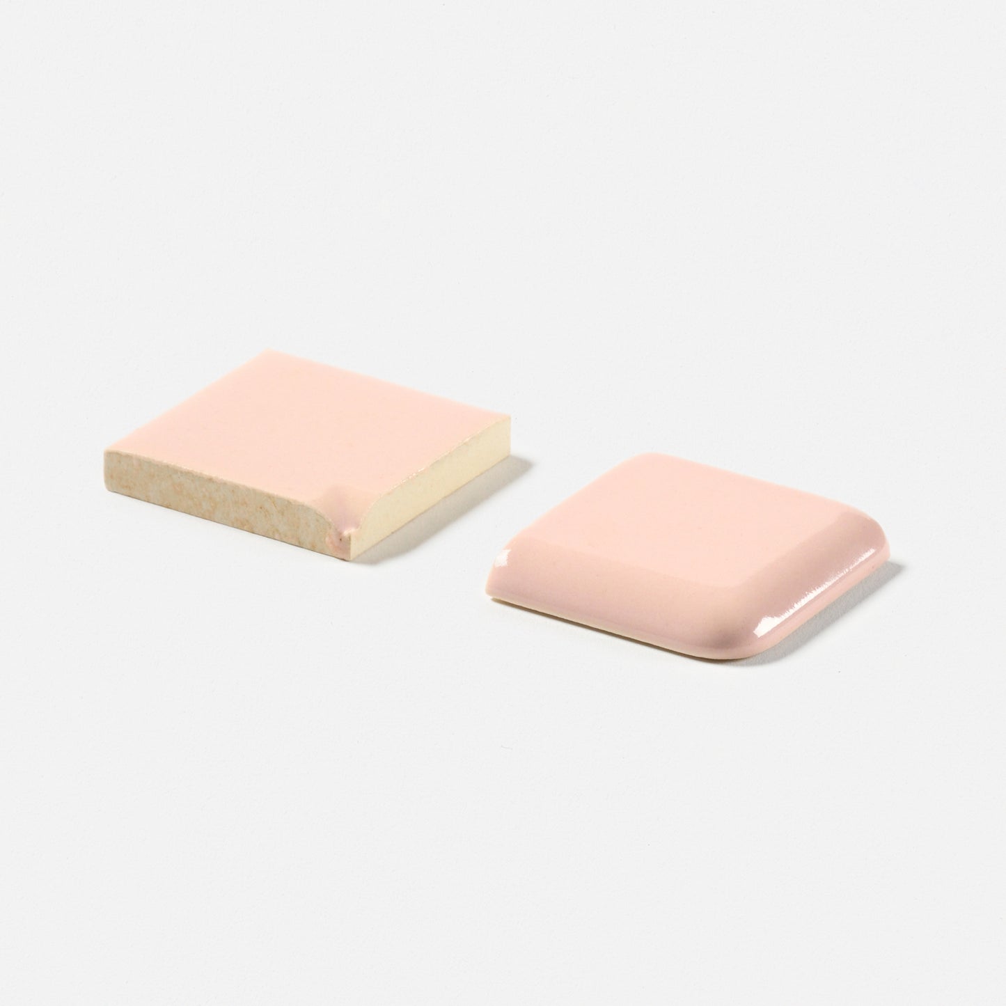 1970s Robertson 362 Venetian Pink Double Corner Bullnose Tile