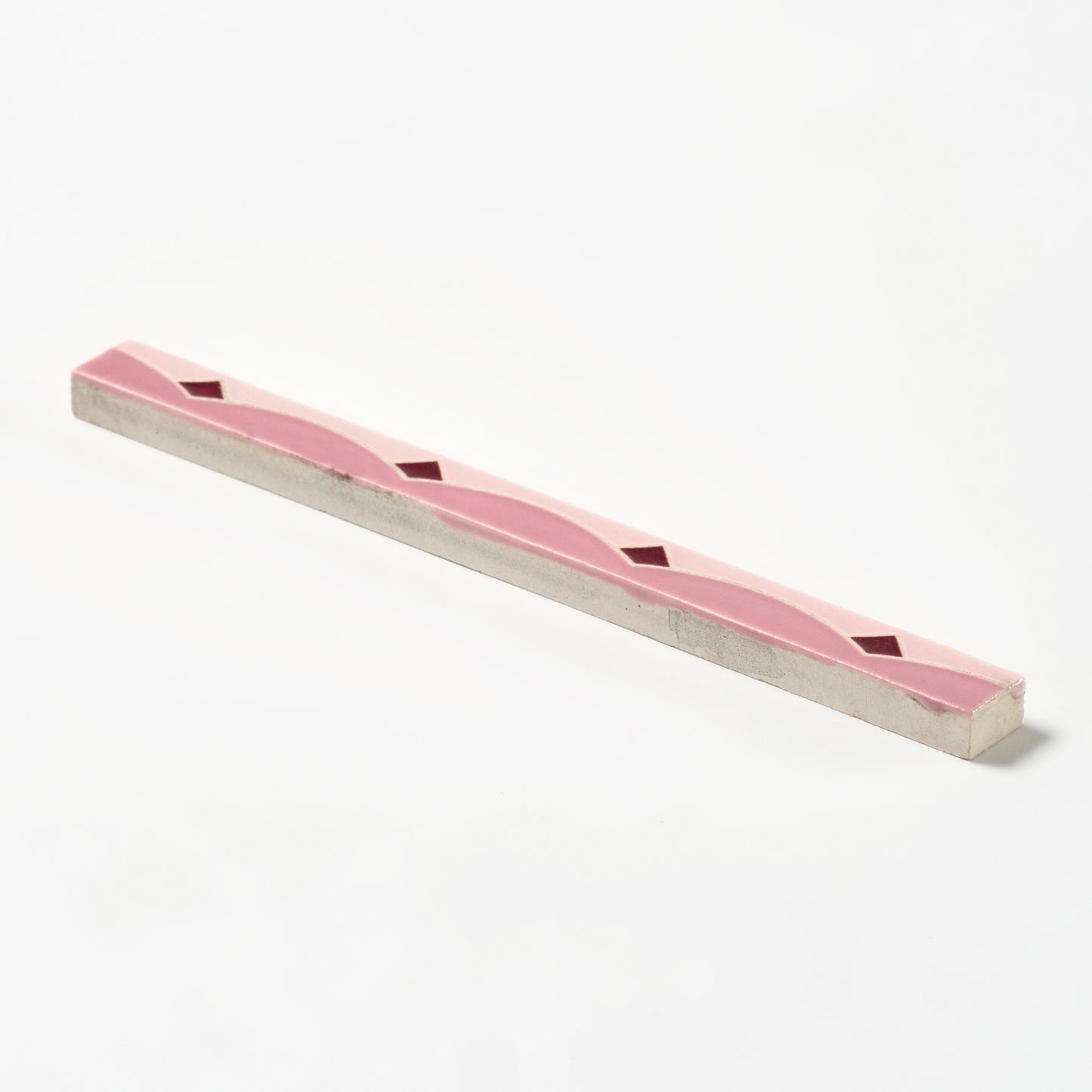 1920s American Encaustic Pink & Burgundy Diamond Trim Tile