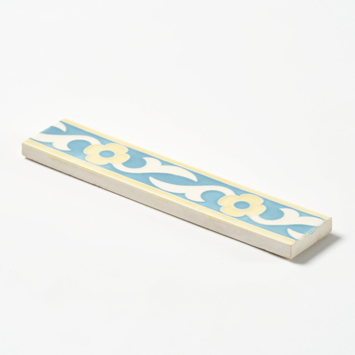 1920s American Encaustic Wide Blue & Yellow Trim Tile