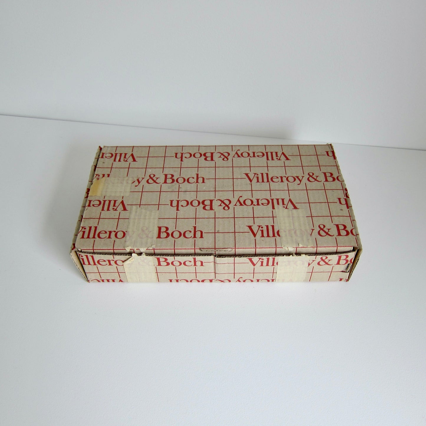 Vintage 1970s French Villeroy and Boch Beige Porcelain Wall Tile, 840 Sq Ft Available - 20.5 Sq Ft Per Box