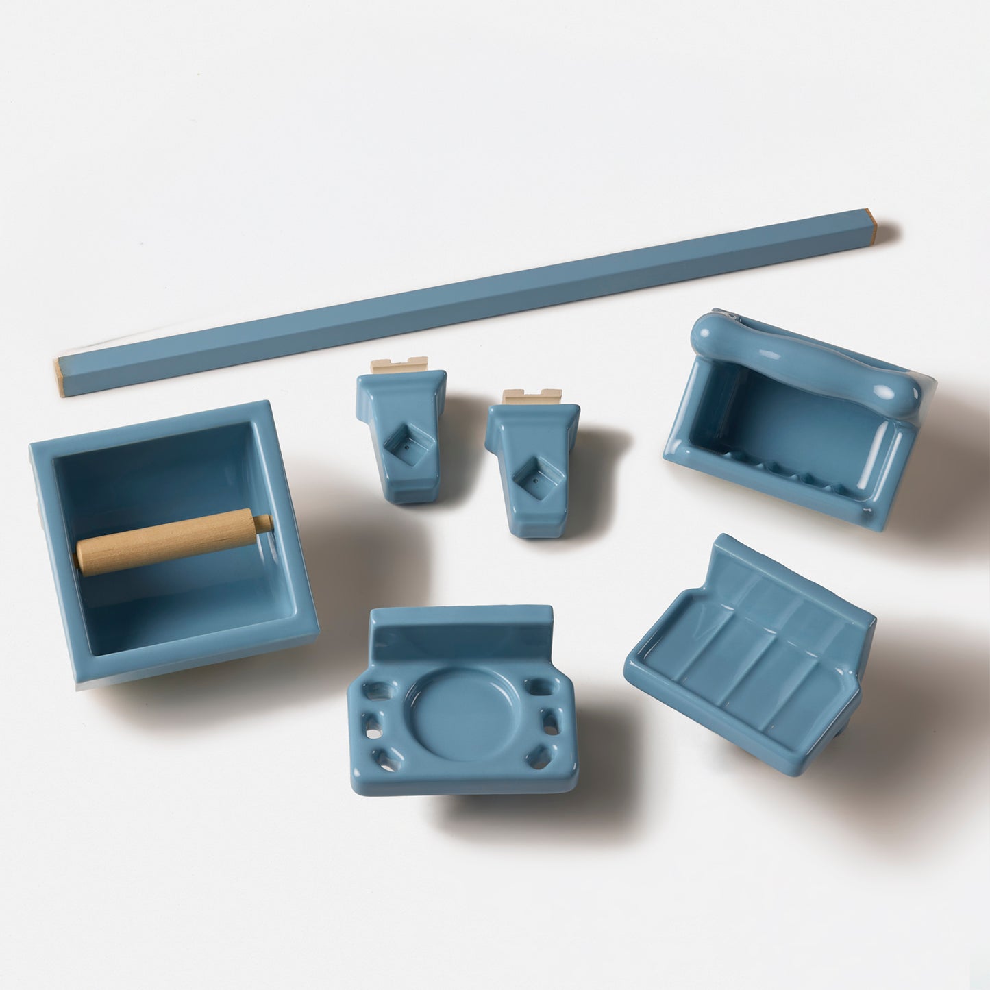 Classic 1950s 5 Piece 307 Blue Bathroom Accessories Full Set