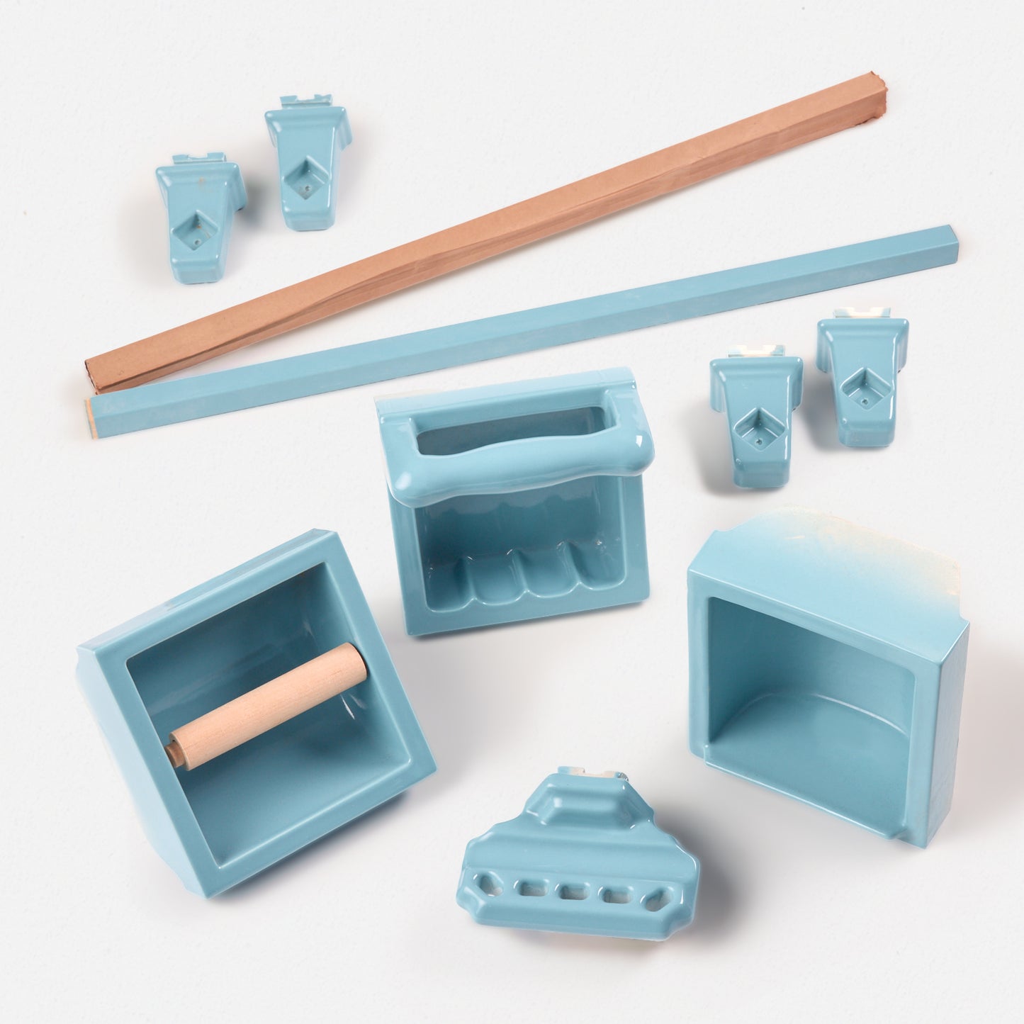 Classic 1950s 307 Blue Bathroom Accessories Full Set