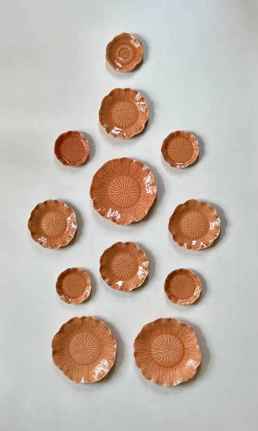 Late 20th Century Apricot Metlox Poppytrail Plate Wall, Set of 12 Plates