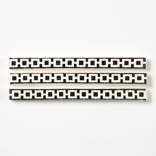 1920s Suntile Black & White Chain Trim Tile