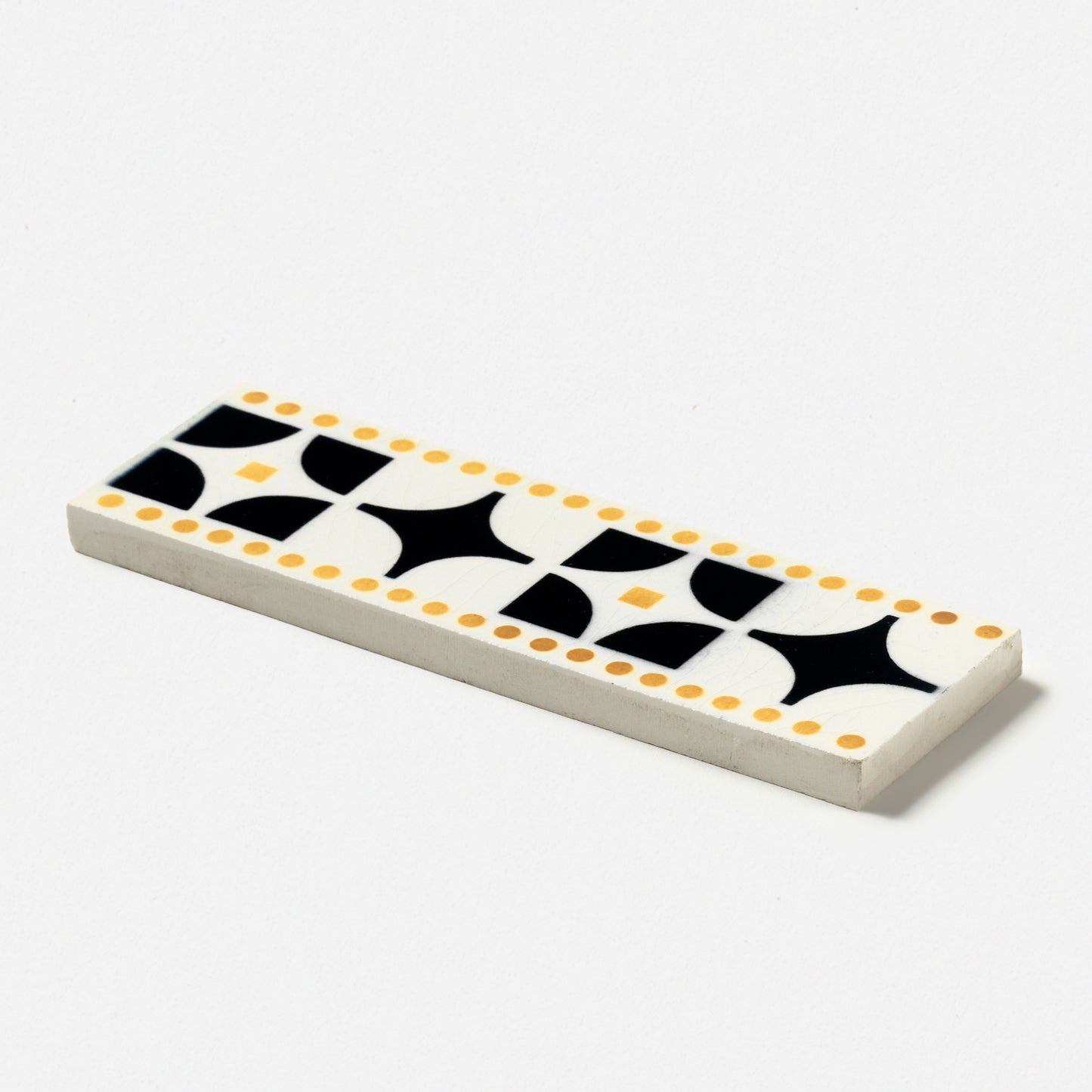 1940s Wide Black & White Starburst Trim Tile